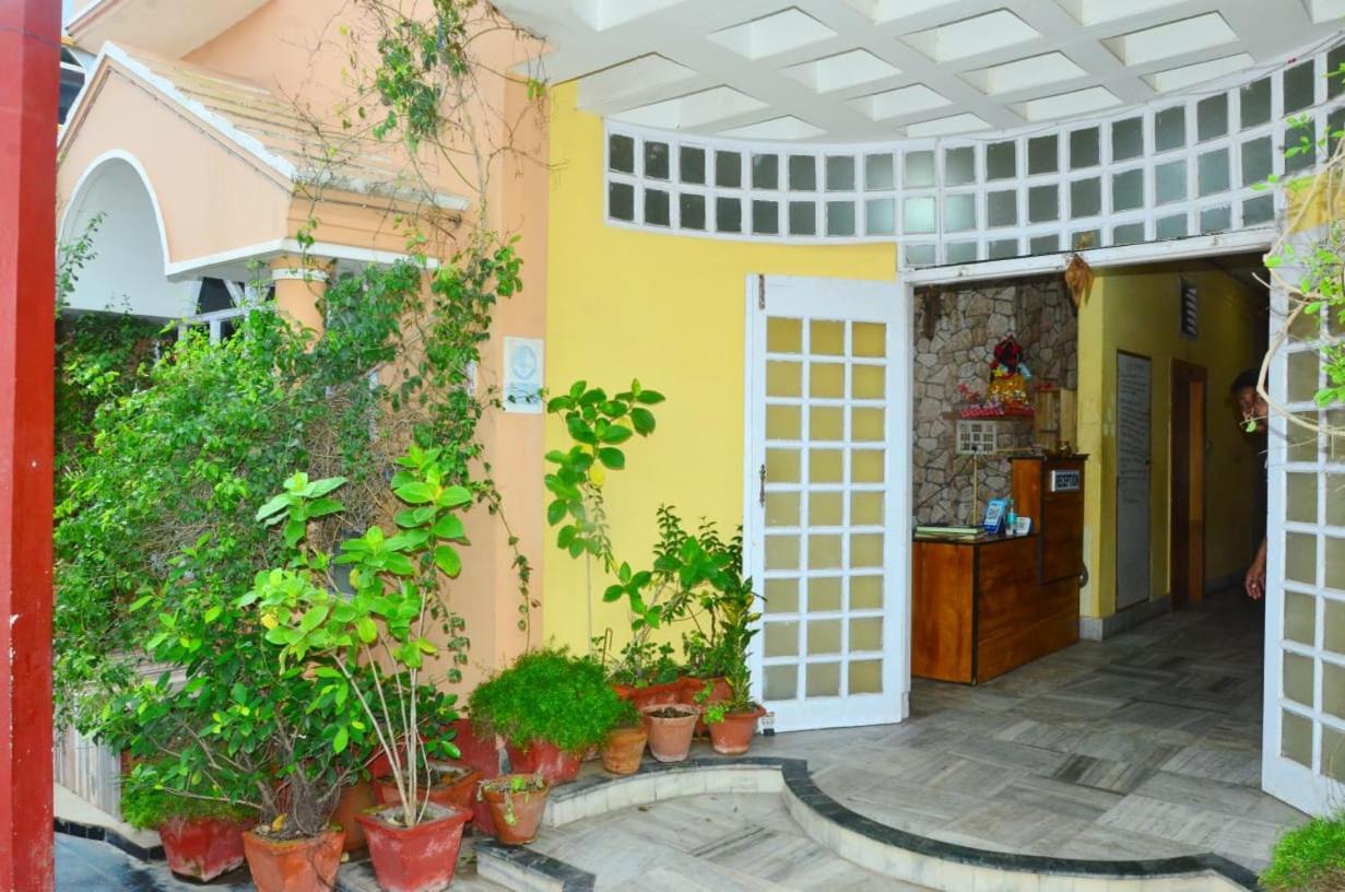 Shree Ganesh Holiday Resort . ଶ୍ରୀ ଗଣେଶ ହଲିଡେ ରେସୋର୍ଟ। Puri Εξωτερικό φωτογραφία